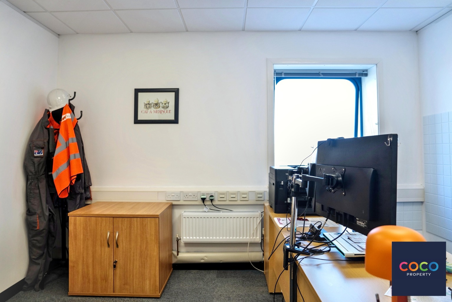 Modern Self-Contained Workspace in Victoria Park, Portland Property image 3