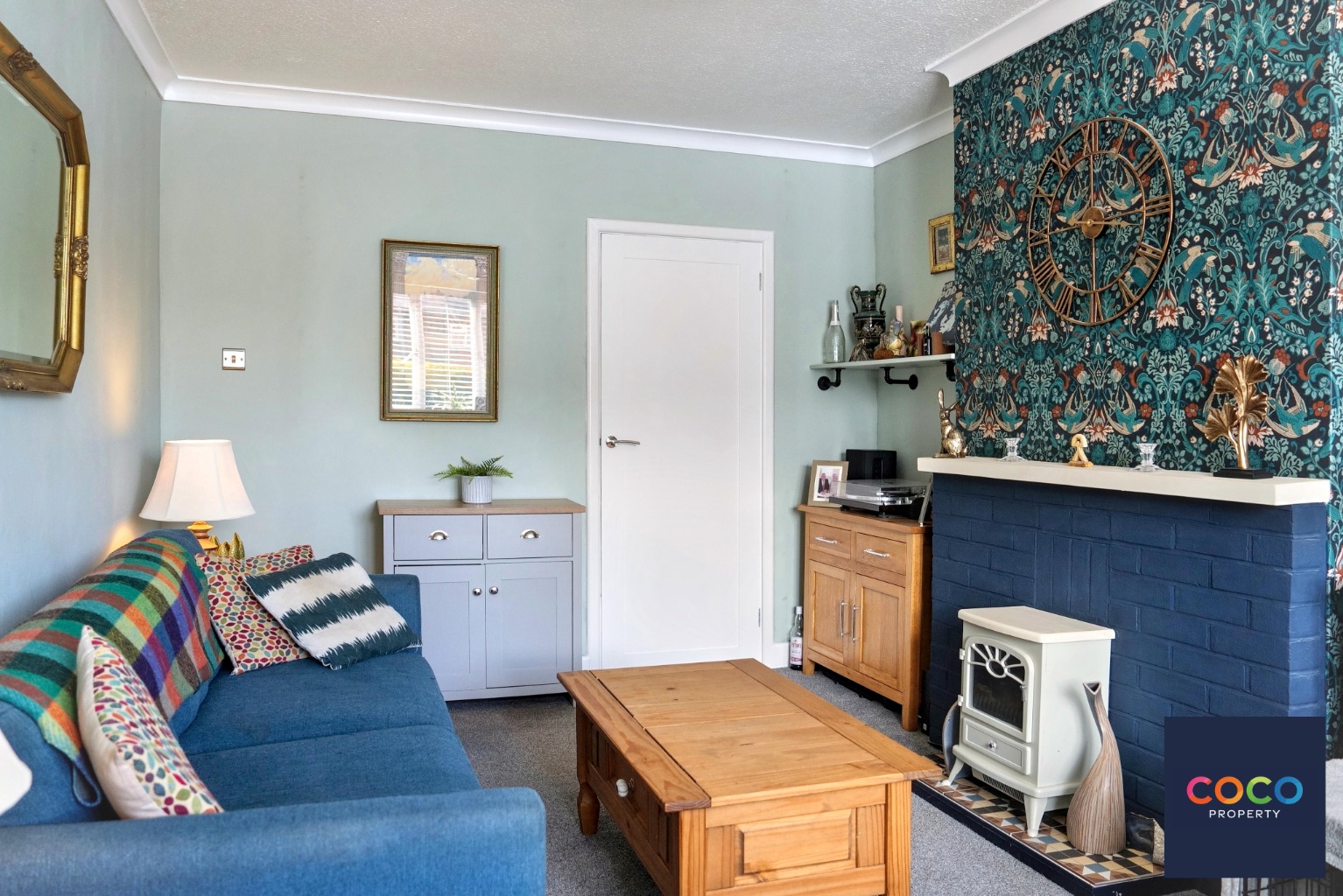 Charming 3 Bed Dorchester Home: Modern Kitchen, Garden Property image 8