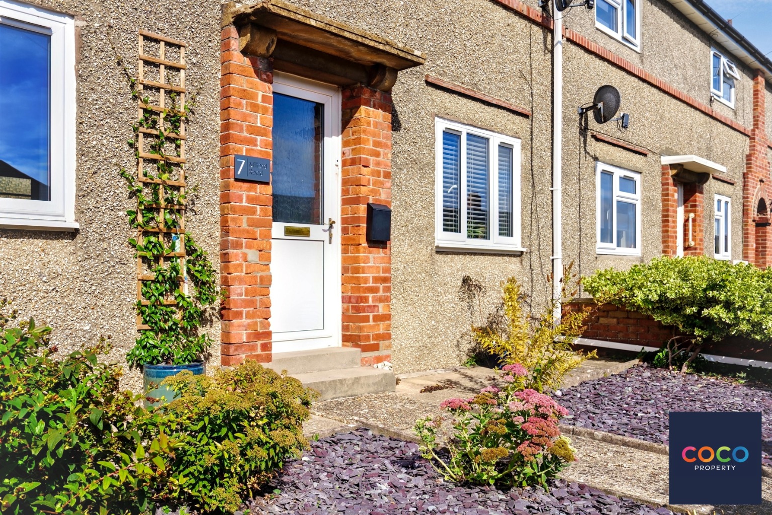Charming 3 Bed Dorchester Home: Modern Kitchen, Garden Property image 15