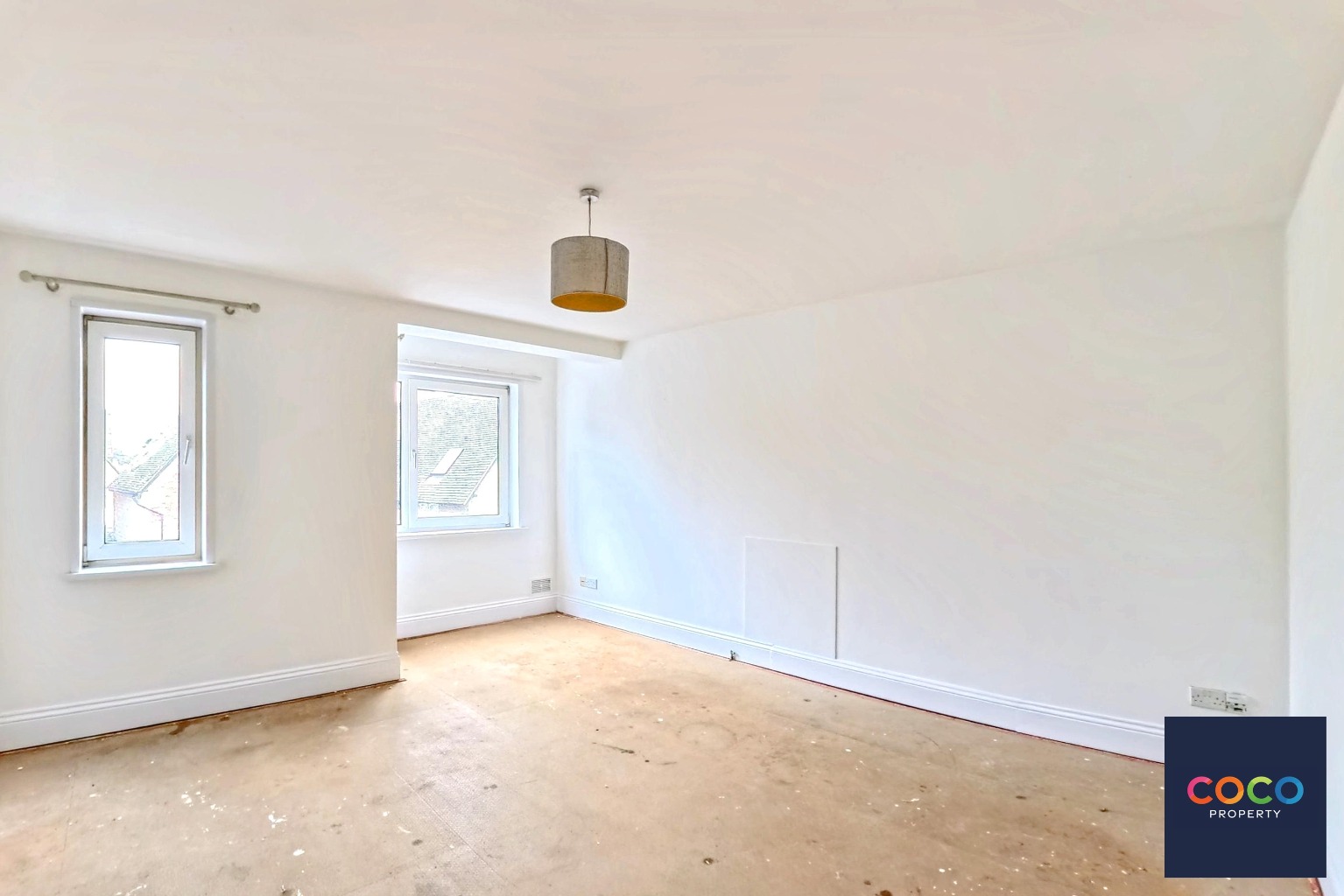 Two Bedroom Apartment in Dorchester Town Centre with Parking Property image 2