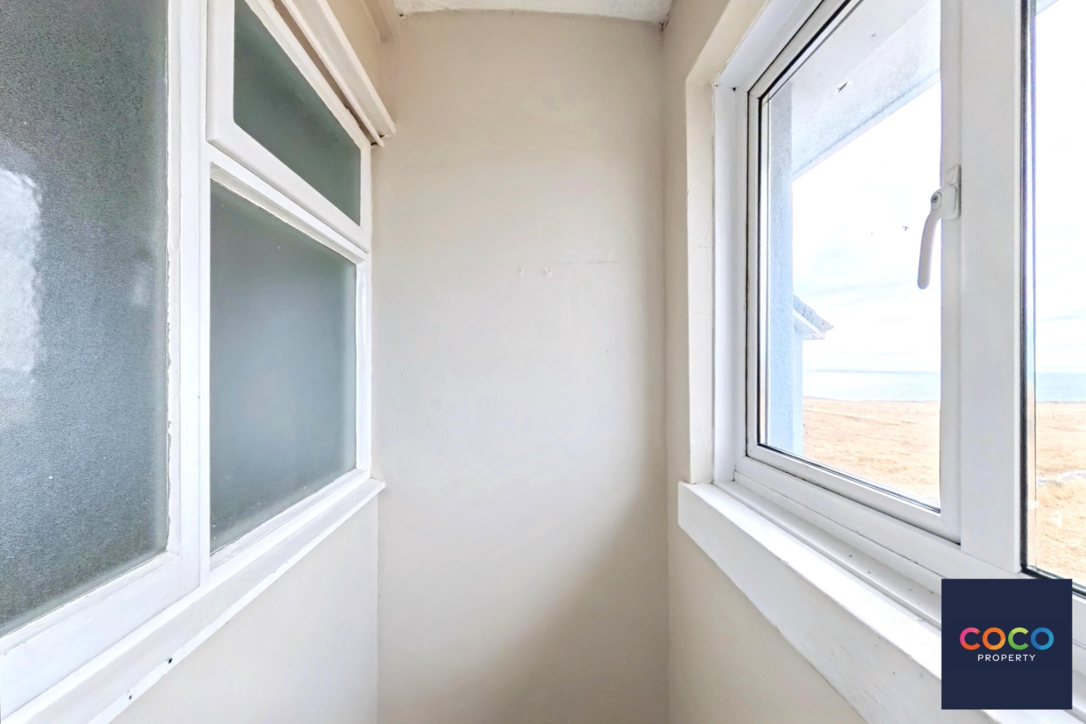 Coastal Charm: Two-Bedroom Apartment with Sea Views, Portland Property image 8