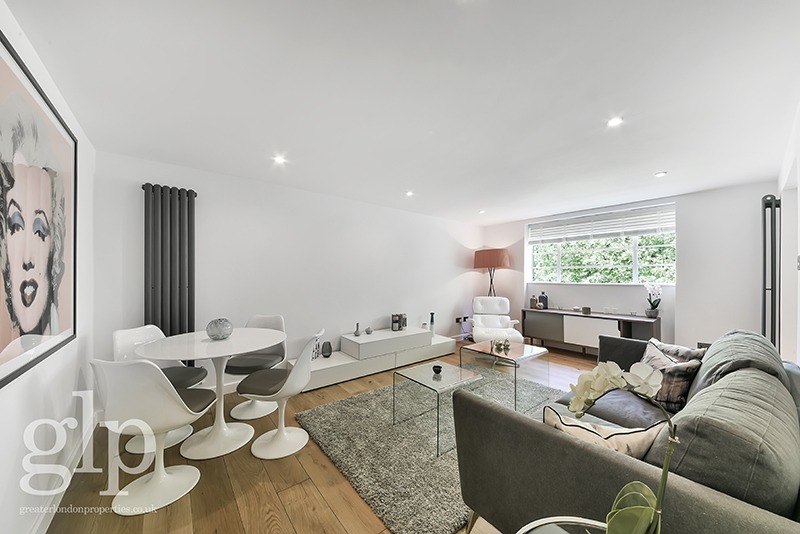 Stylish Top-Floor Apartment Near Hyde Park & Paddington Station Stylish Top-Floor Apartment Near Hyde Park & Paddington Station