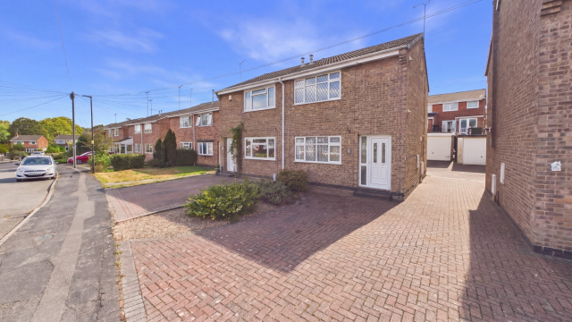 Turn-Key Ready Two-Bedroom Home in Swadlincote, No Chain