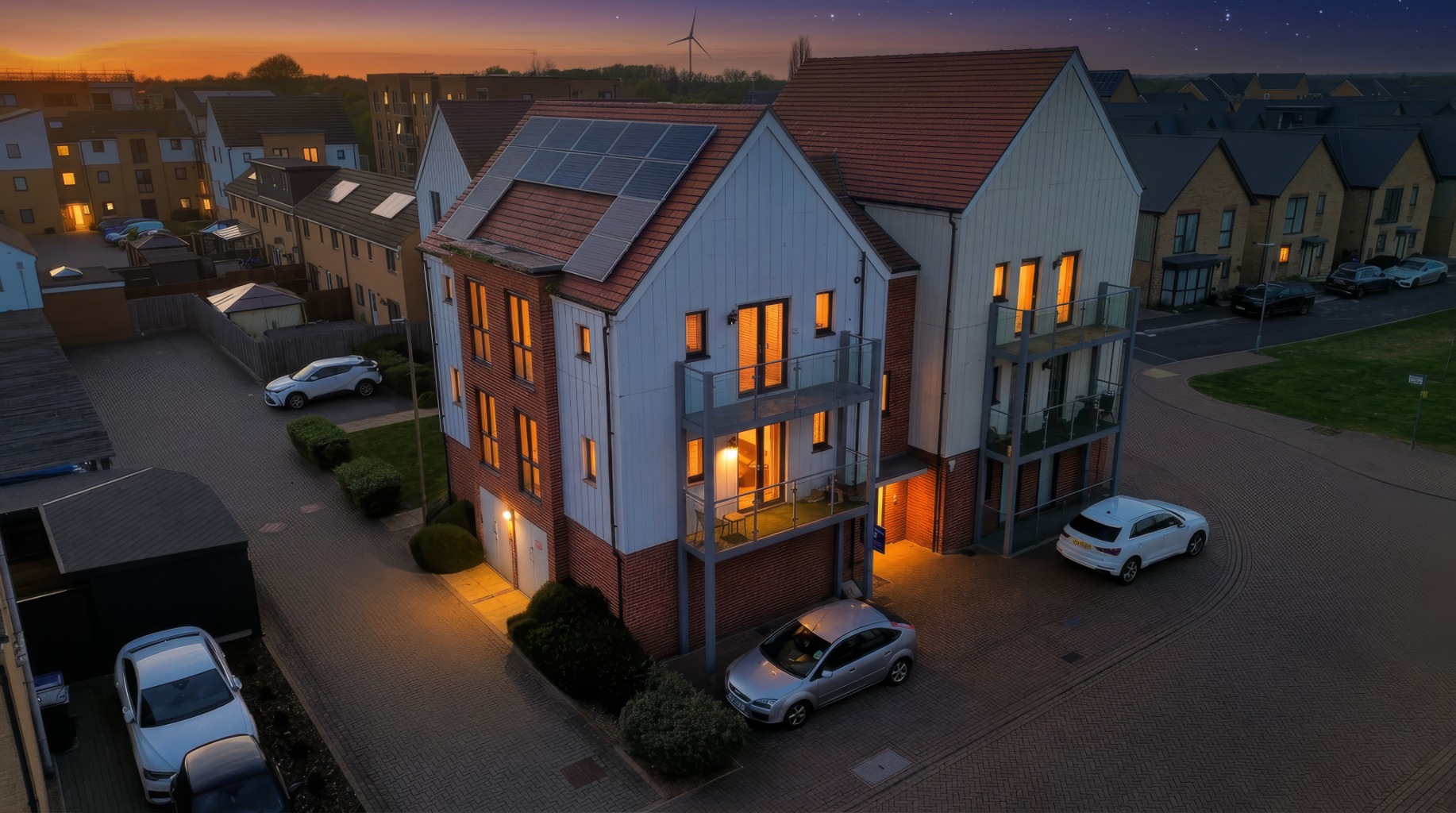 Stylish Two-Bedroom First Floor Flat with Balcony and Park Views – Falcon Avenue, South Ockendon,