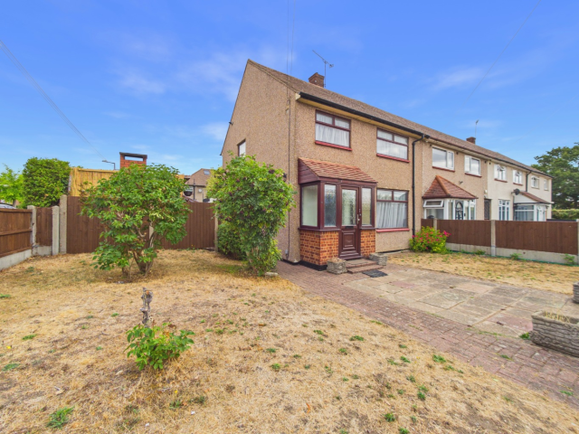 Three-Bedroom Family Home in South Ockendon