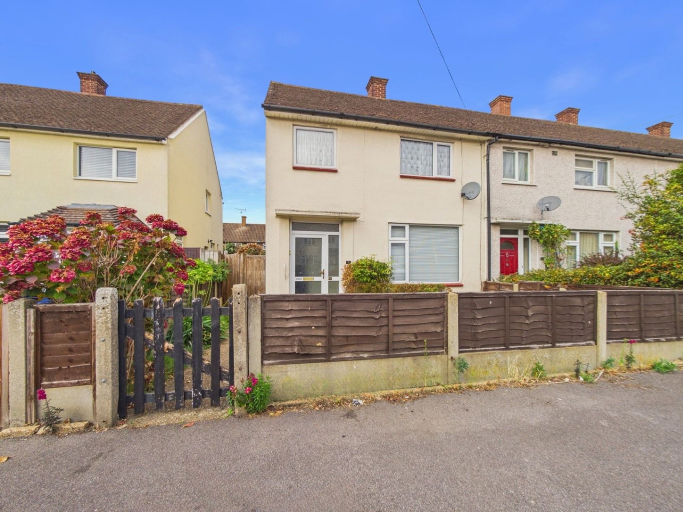 Dene Path, South Ockendon, Essex, RM15 5LZ