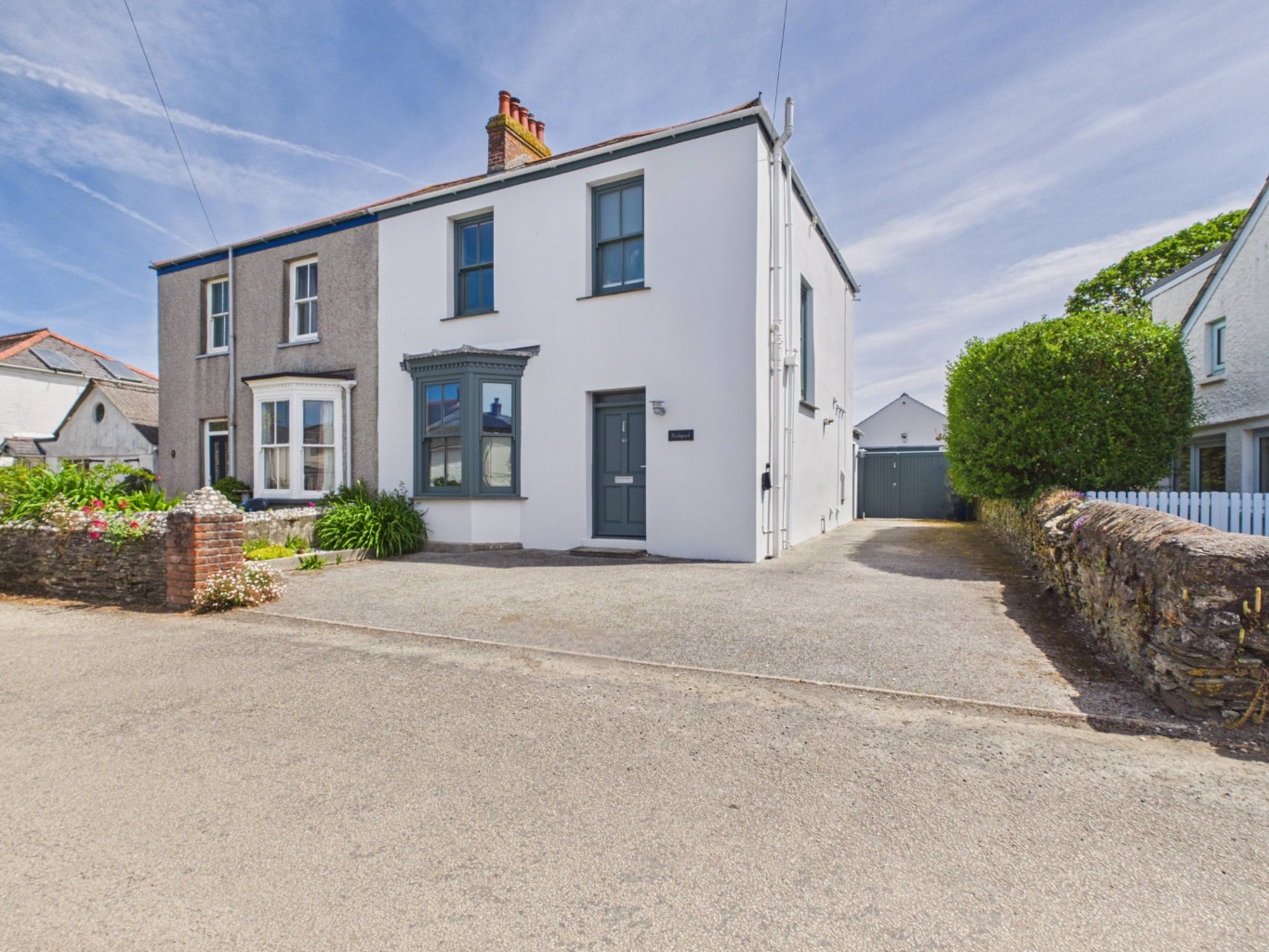 Coastal Charm: Victorian Residence with Annexe & Sea Views in Portscatho