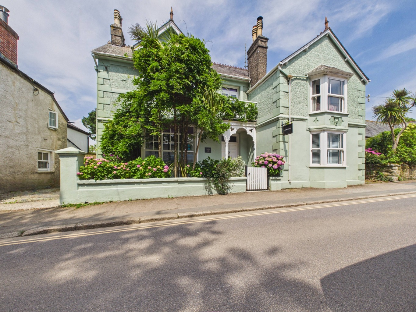 A unique lifestyle opportunity combining an impressive family home with excellent income potential