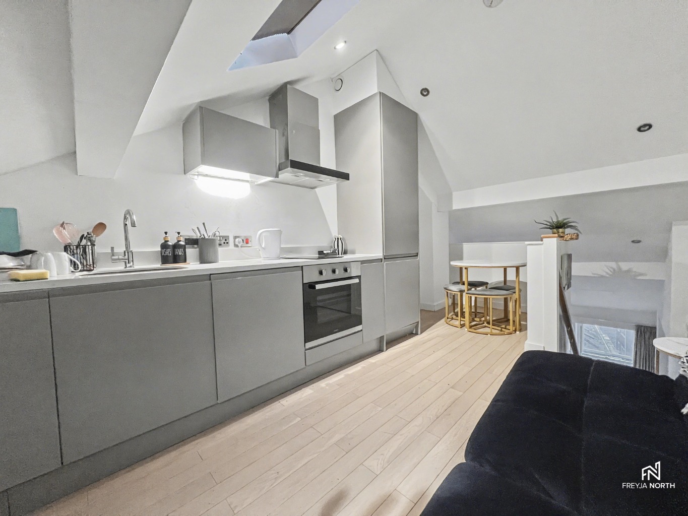 Offers Over £90,000: Stylish 1-Bed City Centre Maisonette, Liverpool