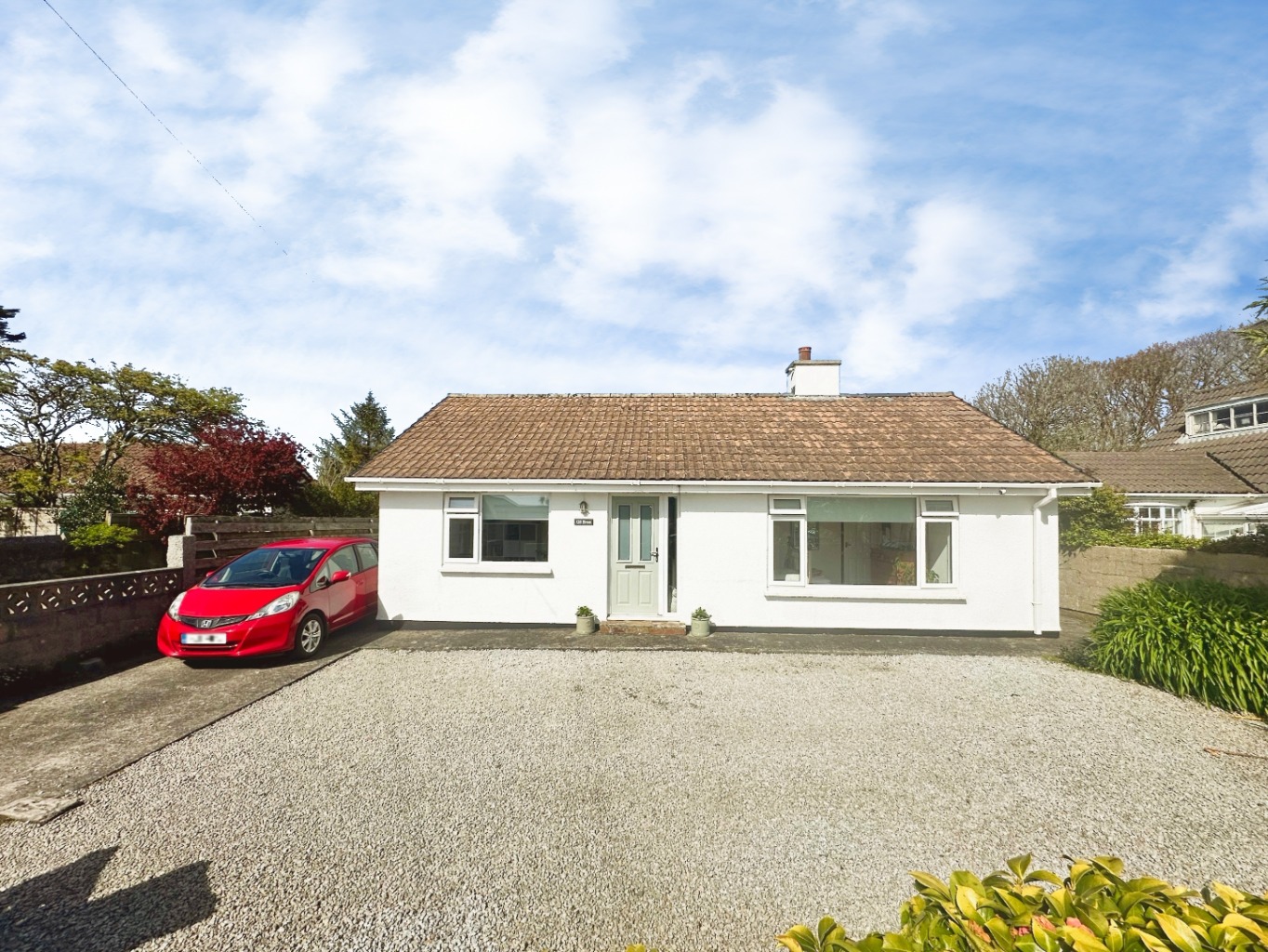 Mullion, Beautifully presented detached bungalow