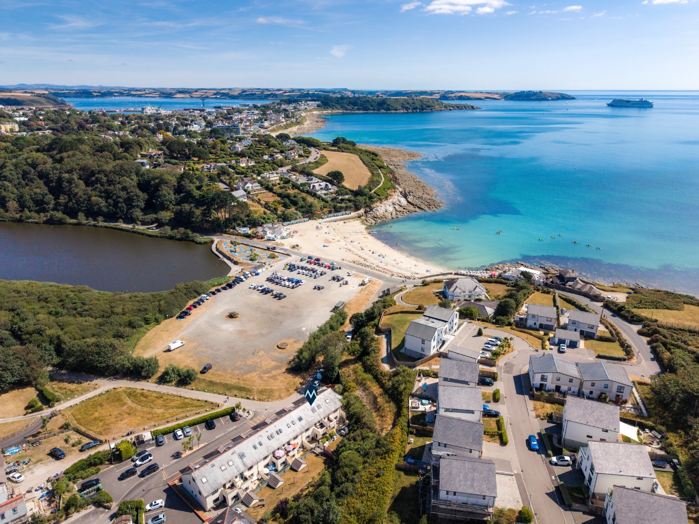 Swanpool, Spacious Maisonette close to the beach Swanpool, Spacious Maisonette close to the beach