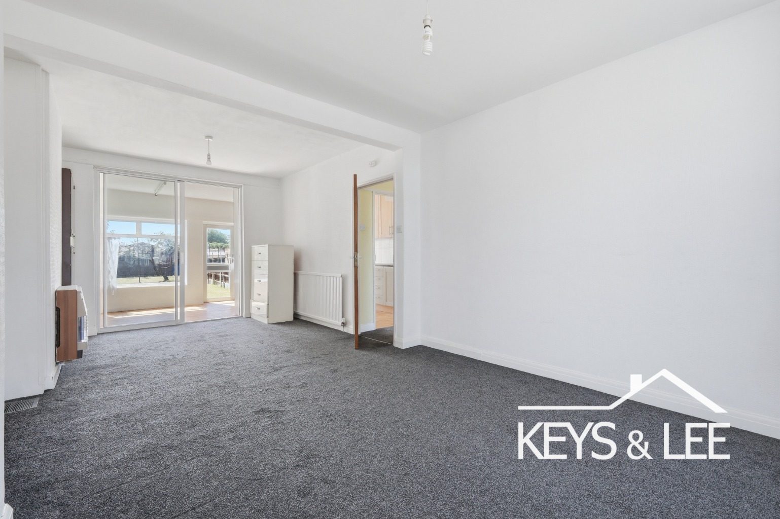 Freshly decorated home near to Queens hospital with 3 bedrooms, 2 reception areas and a long garden. property first image
