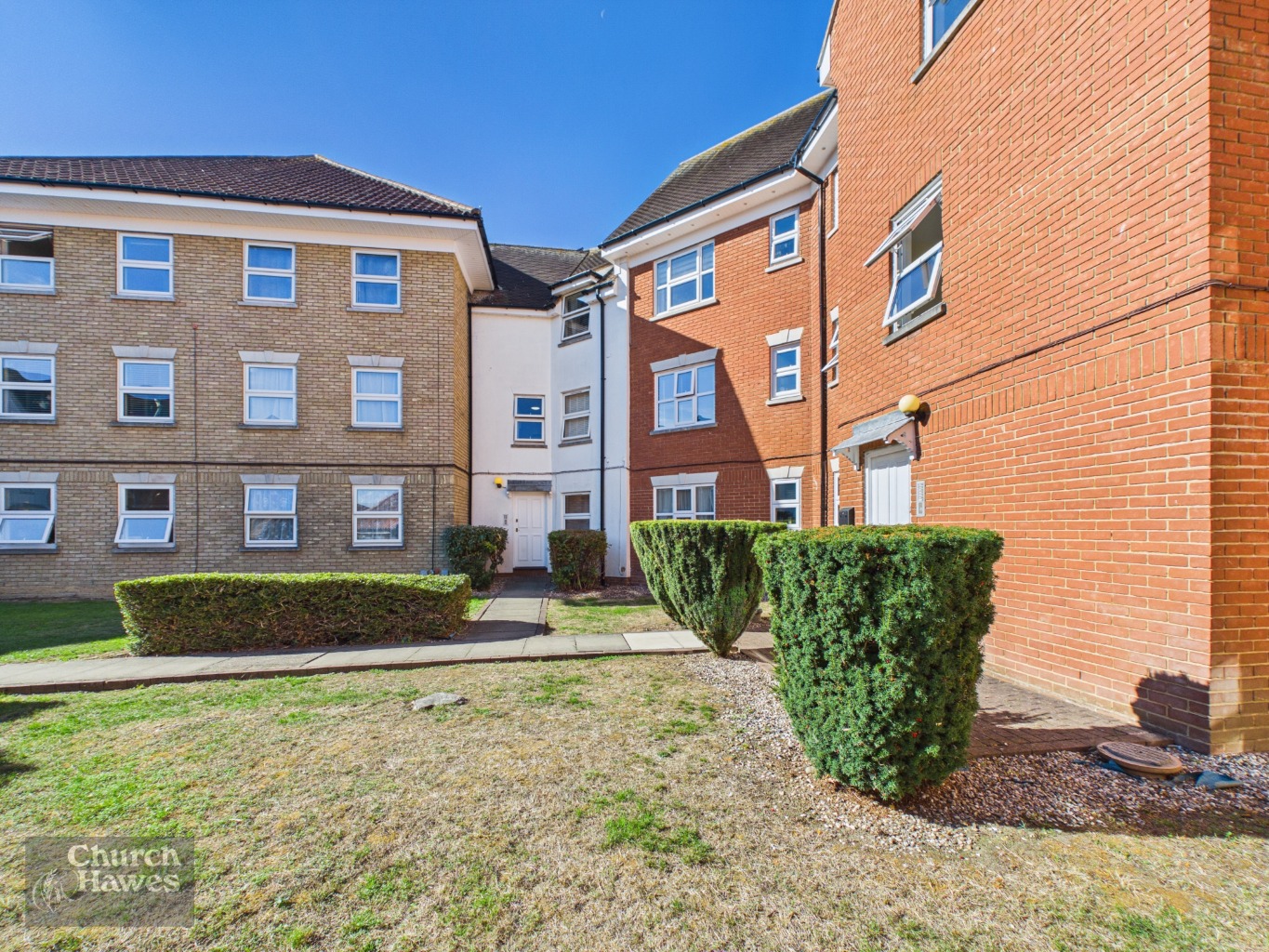 Beautifully presented top-floor one-bedroom apartment