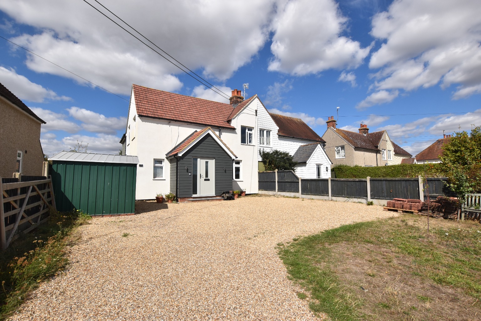 Immaculate Four Bedroom home within easy reach of Great Totham School