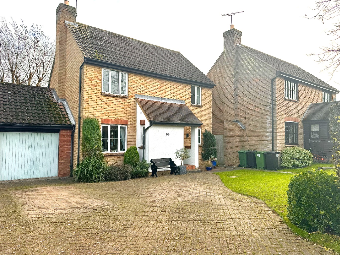 Favourably positioned link-detached four bedroom family home