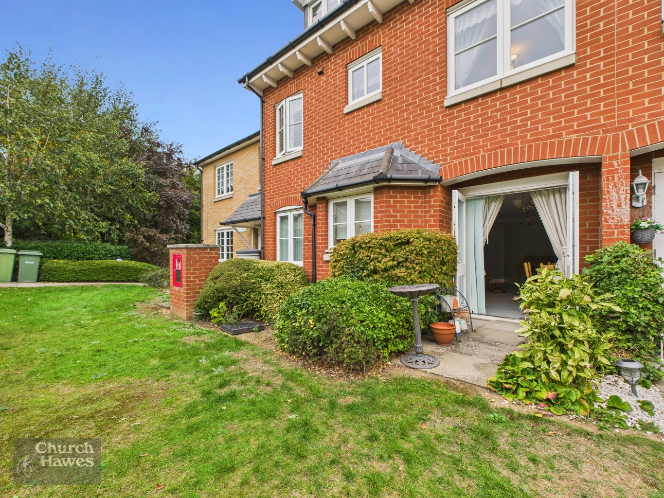 Within walking distance of Maldon's historic high street and with DOUBLE DOORS leading to a patio.