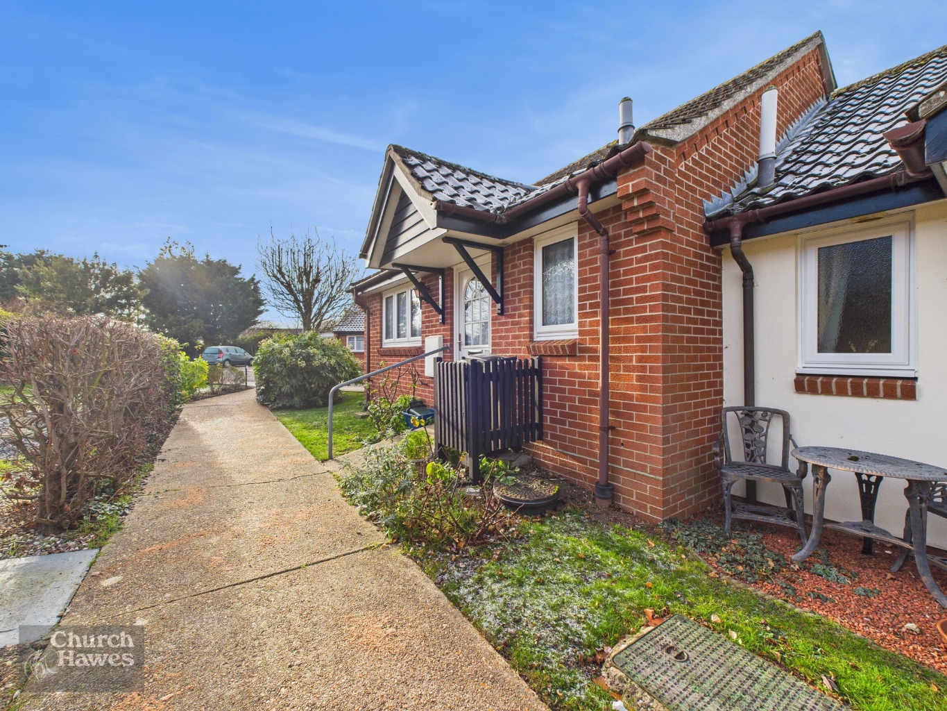 Nestled in the charming area of Newnham Green, Maldon, this delightful one-bed retirement bungalow