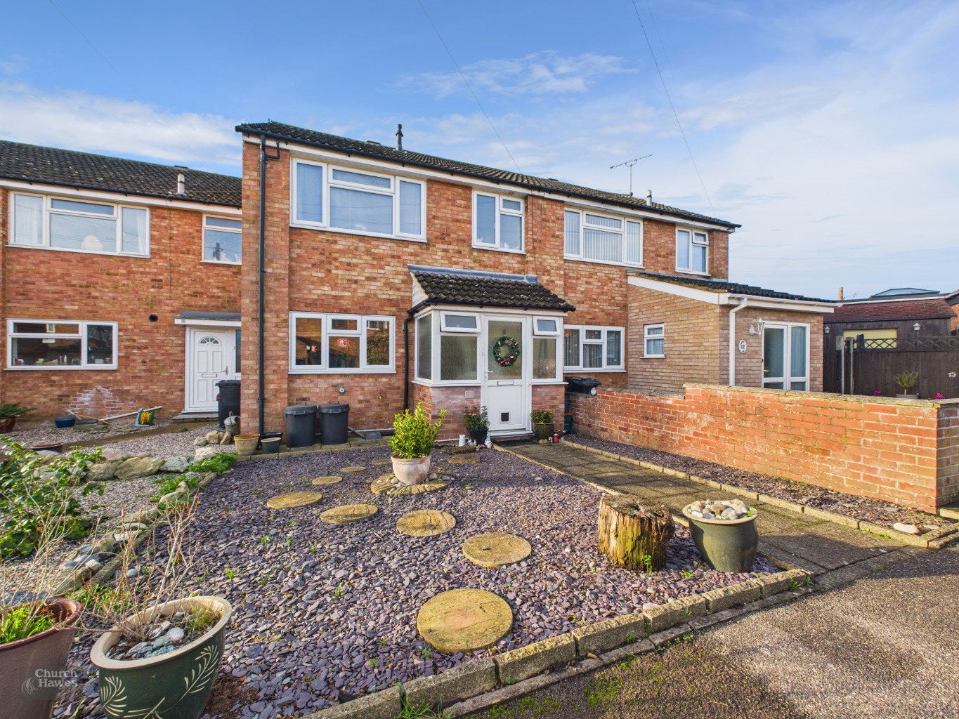 Charming Three Bedroom Home in Popular Maldon Cul-de-Sac with Office/Cabin