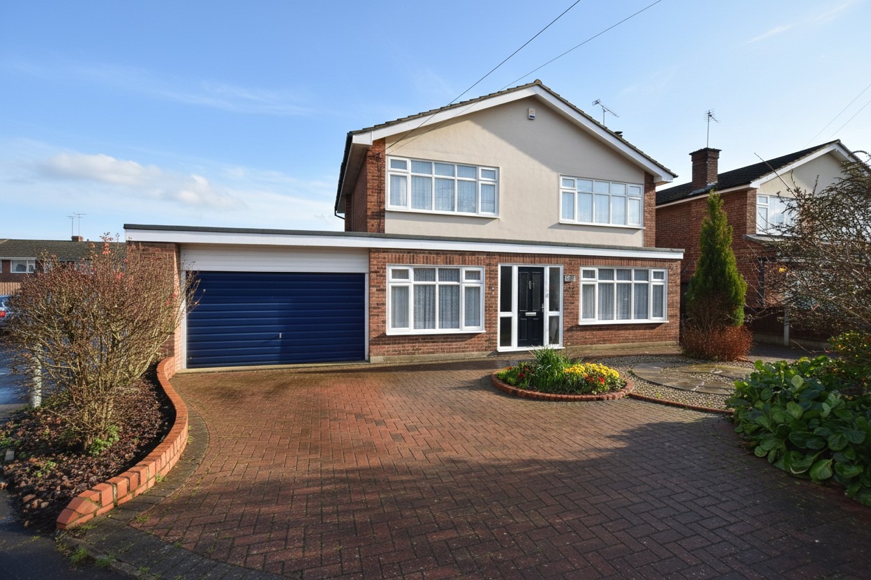 Substantial, four bedroom detached family home offering corner plot position.