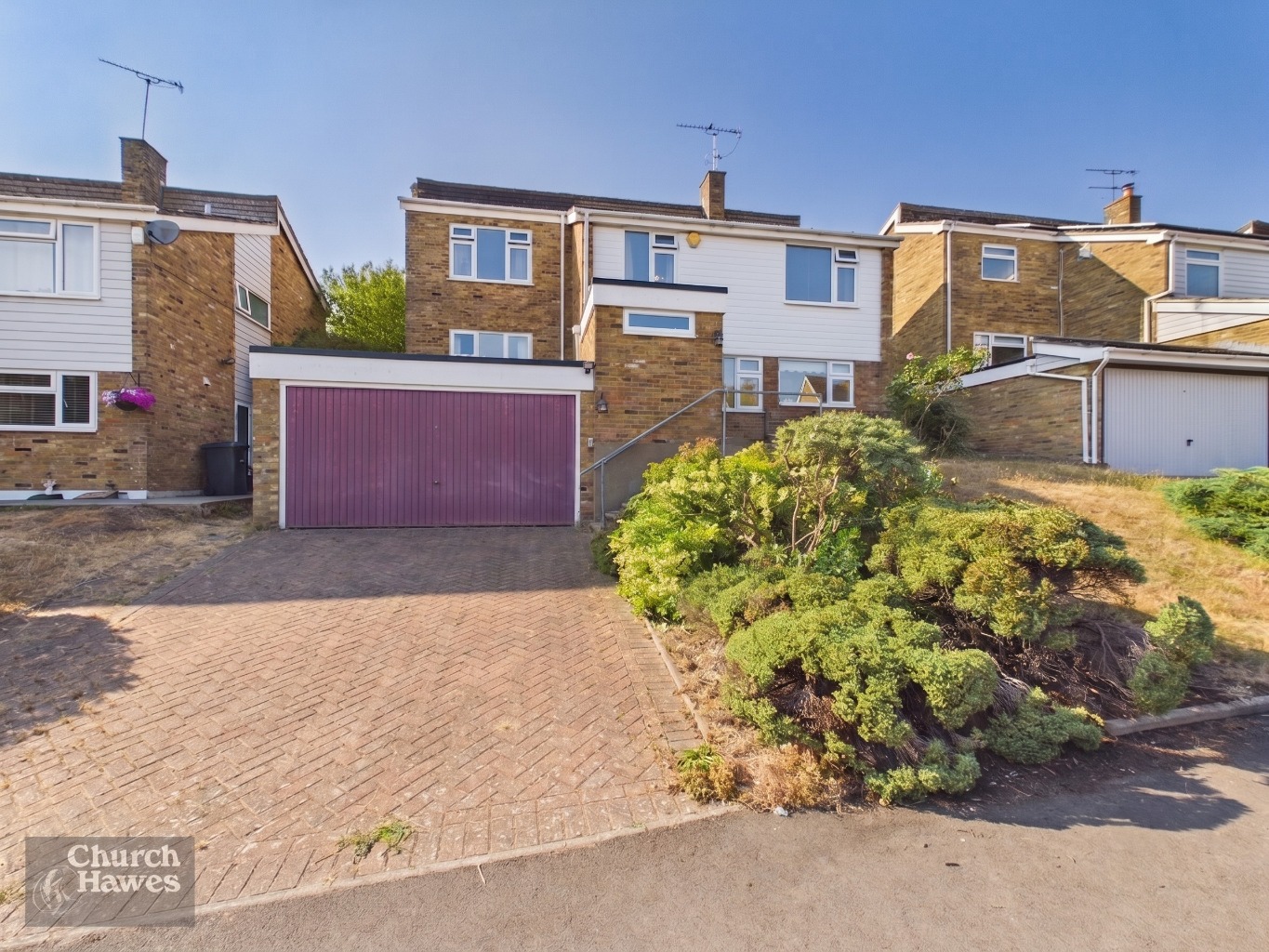 4/5 Bedroom Detached Family House in Danbury
