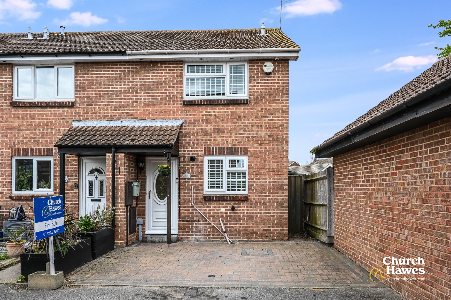 Ideal First-Time or Investment Purchase – Stylishly Improved Throughout