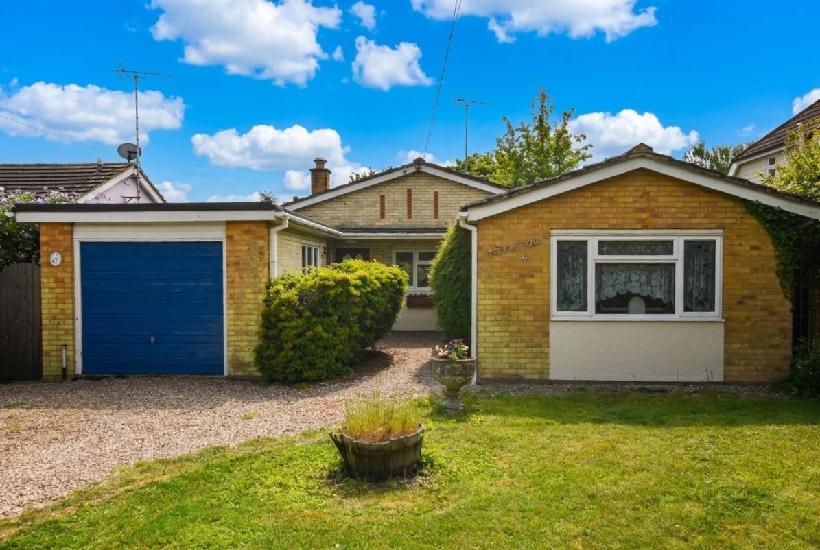 To be sold with no onward chain, unique three bedroom detached bungalow.