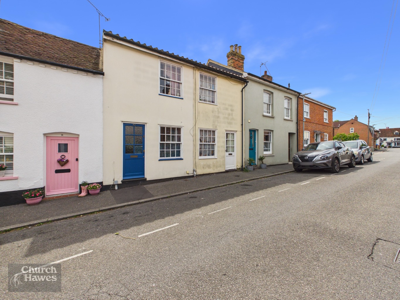 OFFERED FOR SALE WITH NO ONWARD CHAIN! One bedroom character cottage, close to High Street!