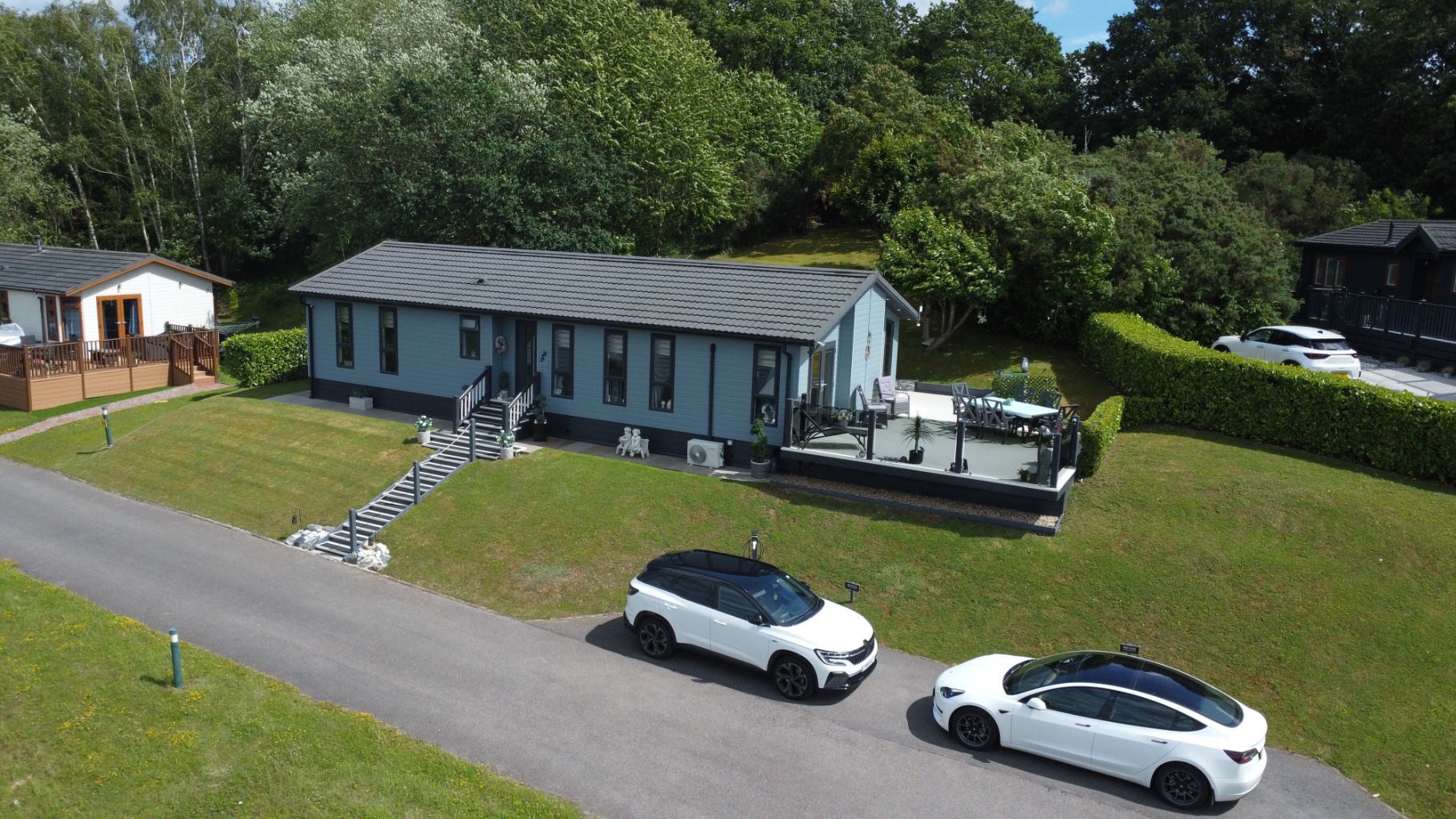 Stunning Modern Two Bedroom Lodge With Far Reaching Views...