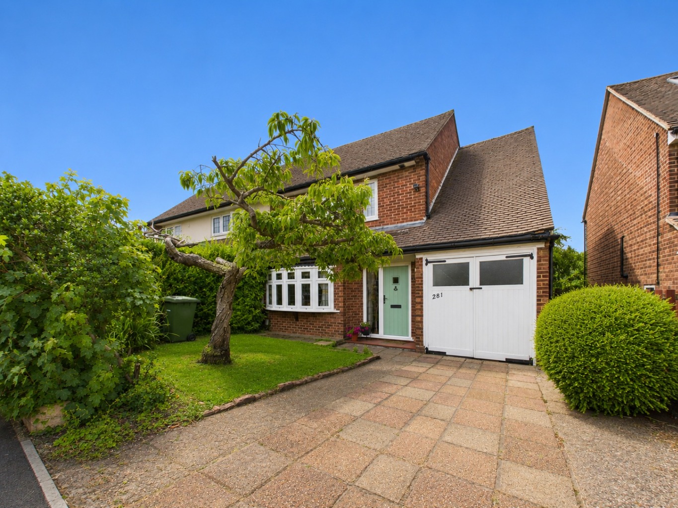 Extended Home in Favoured Location