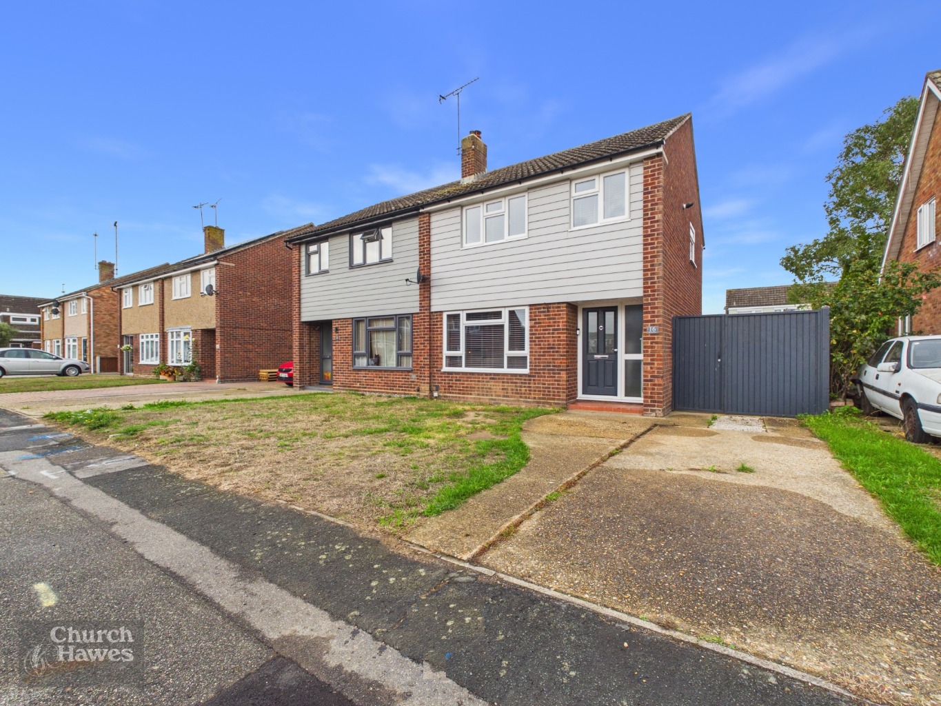 WELL PRESENTED THREE BEDROOM SEMI DETACHED WITHIN A POPULAR LOCATION!