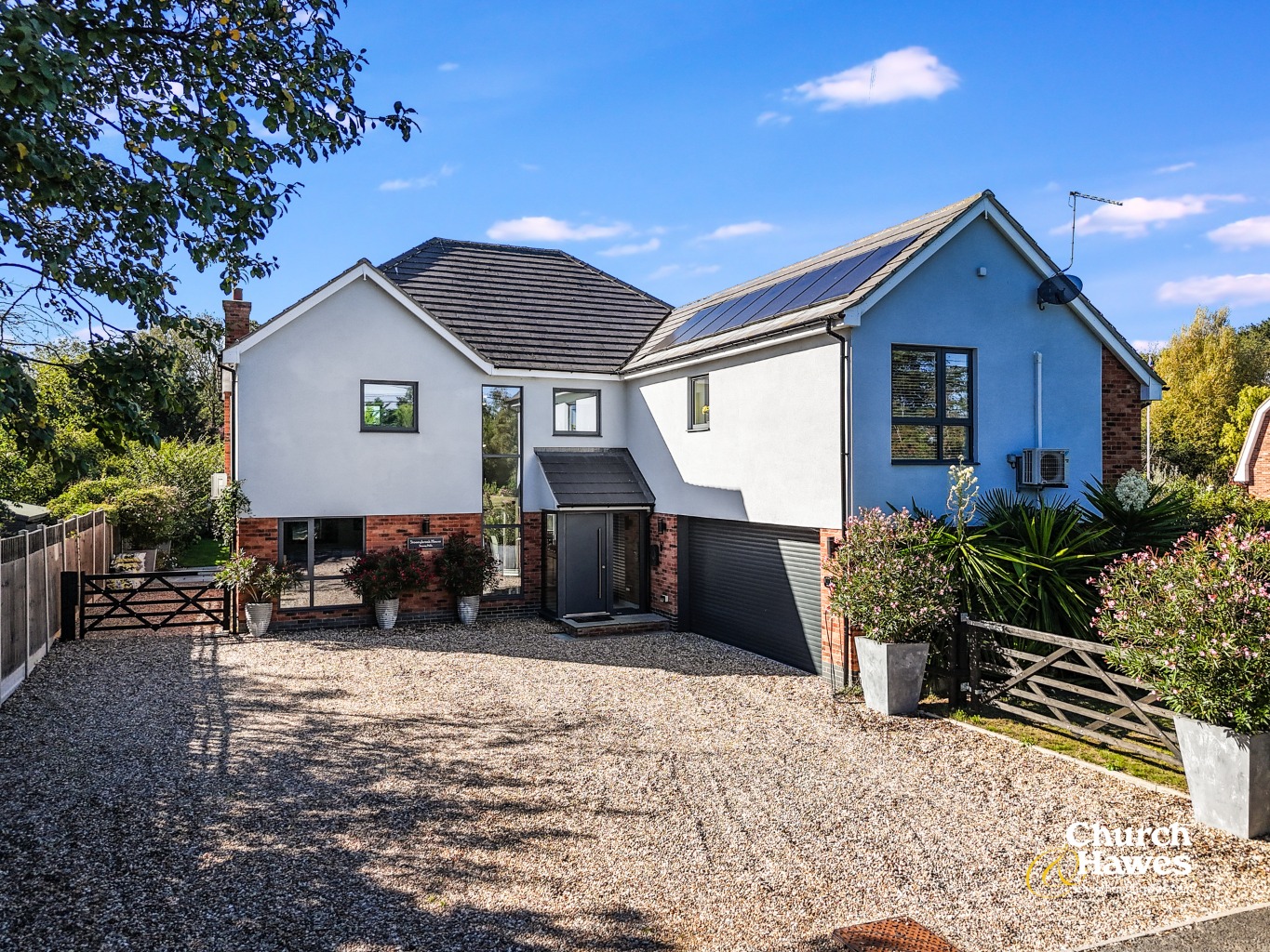 Guide Price £1,000,000 - £1,100,000 - Architecturally designed contemporary detached residence