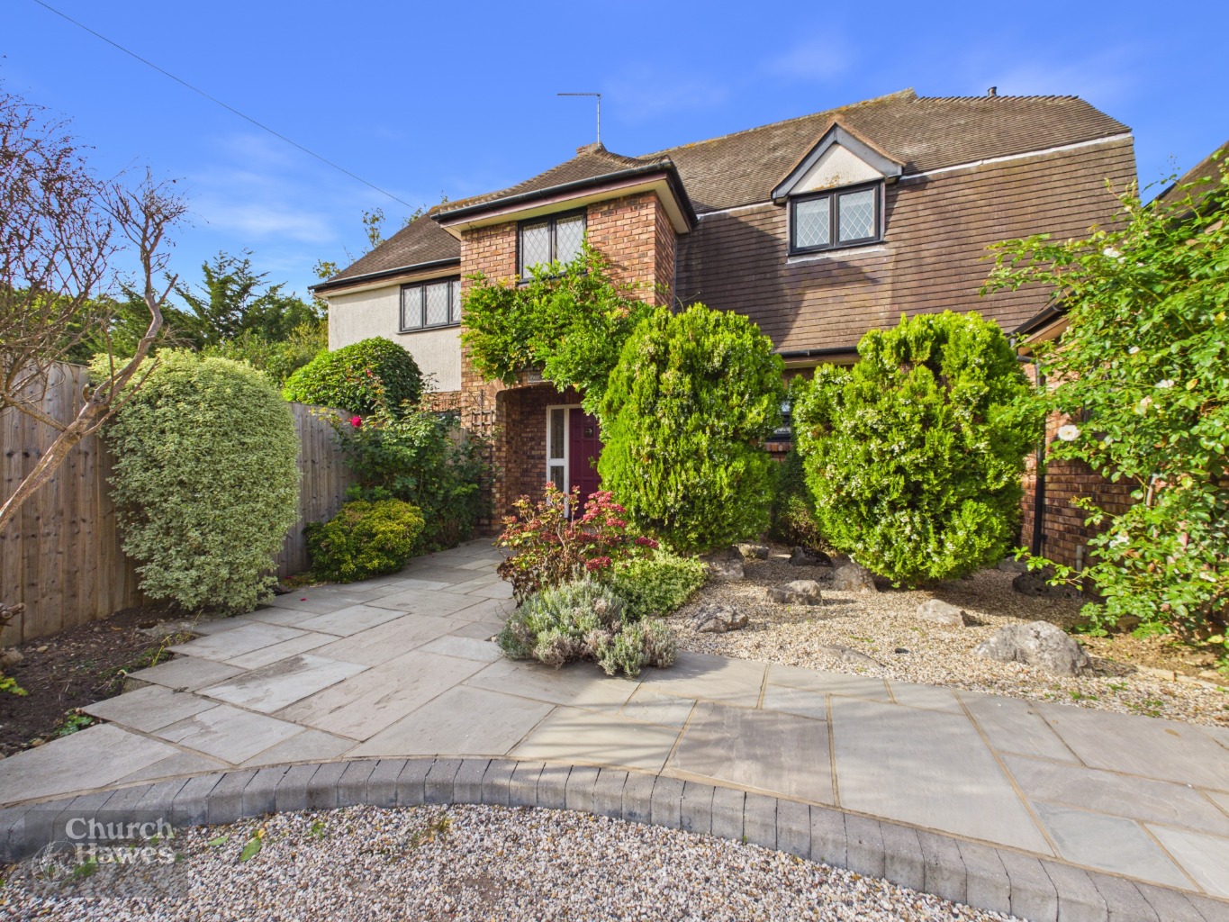 Imposing Four Bedroom Detached House in Danbury