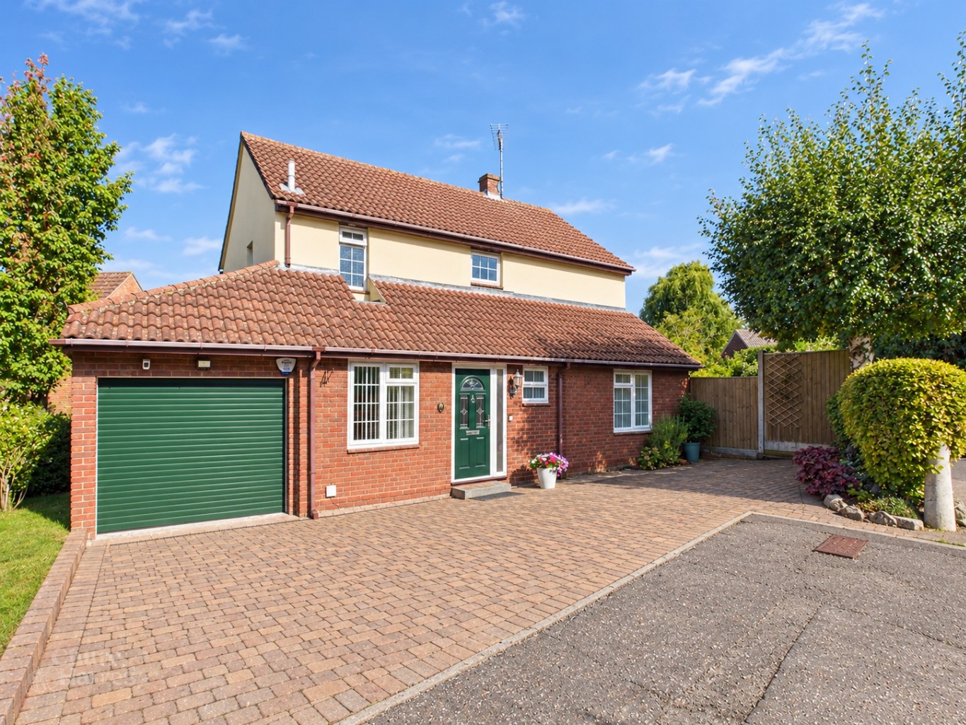 Four Bedroom Detached House in Great Baddow