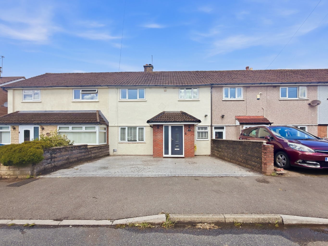 Modern 3-Bed Mid-Terrace with Parking in Chard Avenue, Cardiff