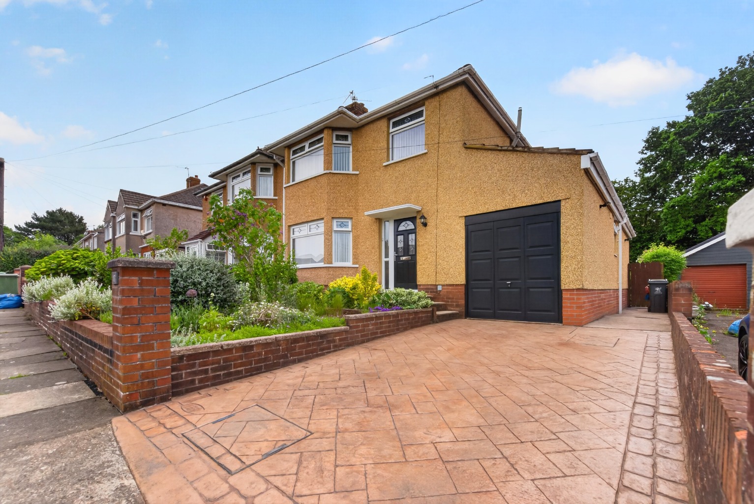 Immaculately Presented Extended 3-Bed Semi-Detached Home in Llanrumney,