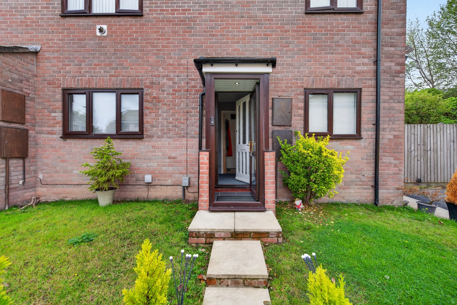 Downlands Way, Rumney, Cardiff, South Glamorgan, CF3 3BY