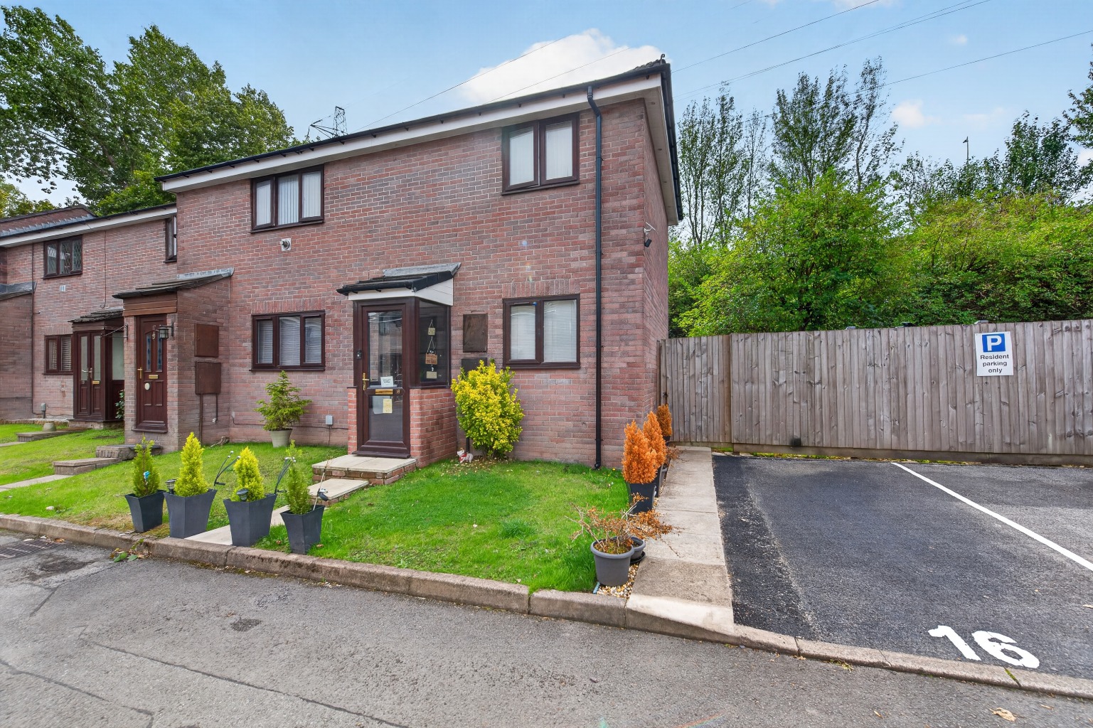Downlands Way, Rumney, Cardiff, South Glamorgan, CF3 3BY