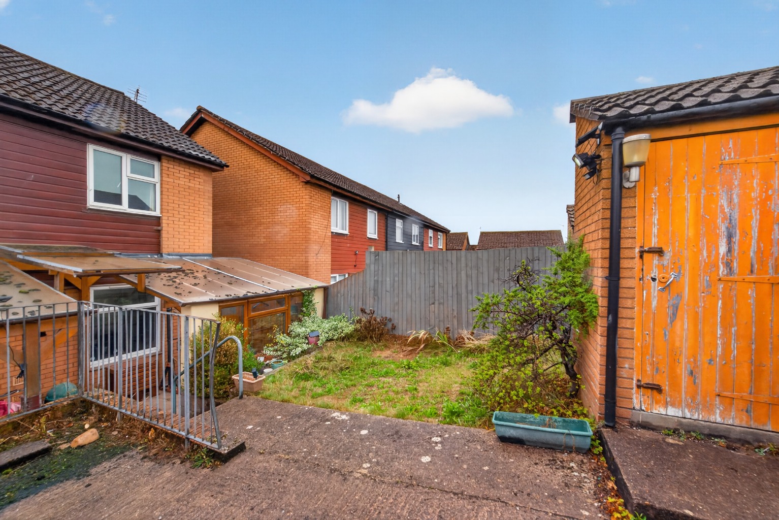 Brynheulog, Pentwyn, Cardiff, CF23 7JE