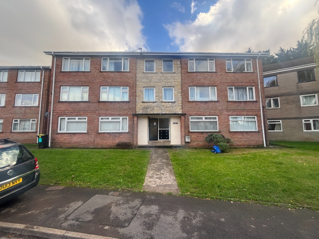 2-Bed Ground Floor Flat, Belvedere Court, Rumney