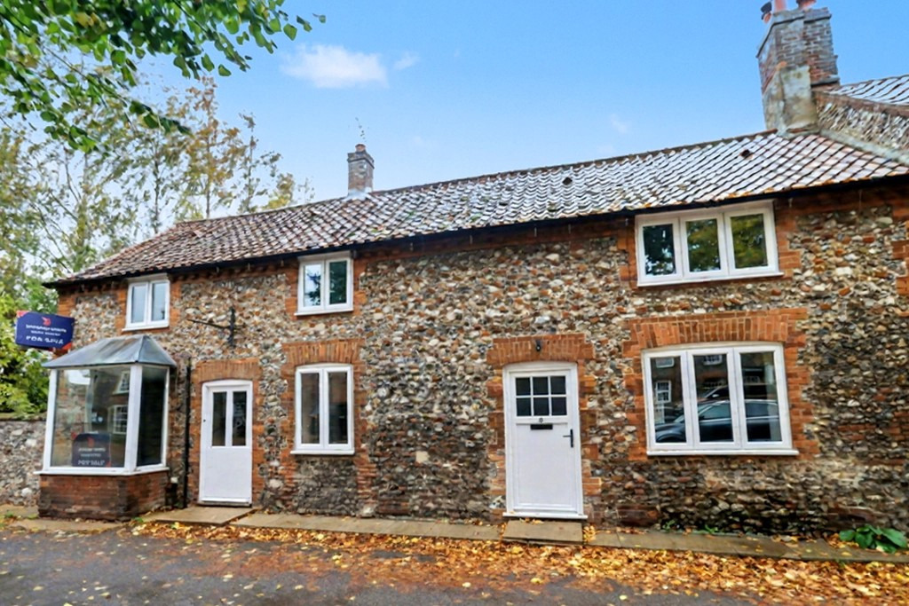 Newly Renovated Three Bedroom Home In A Sought After Village