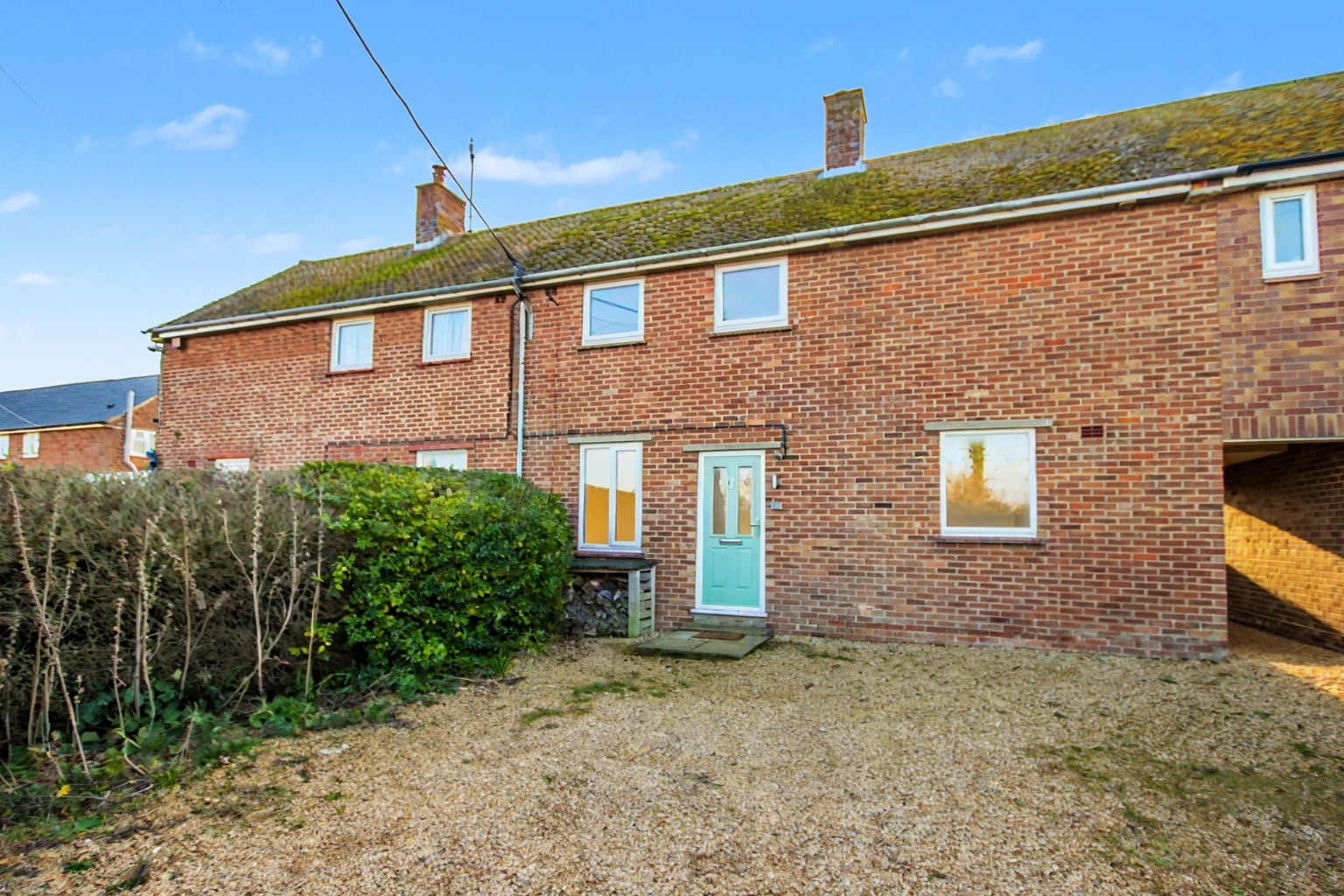A Well-Presented Three-Bedroom Terraced Property