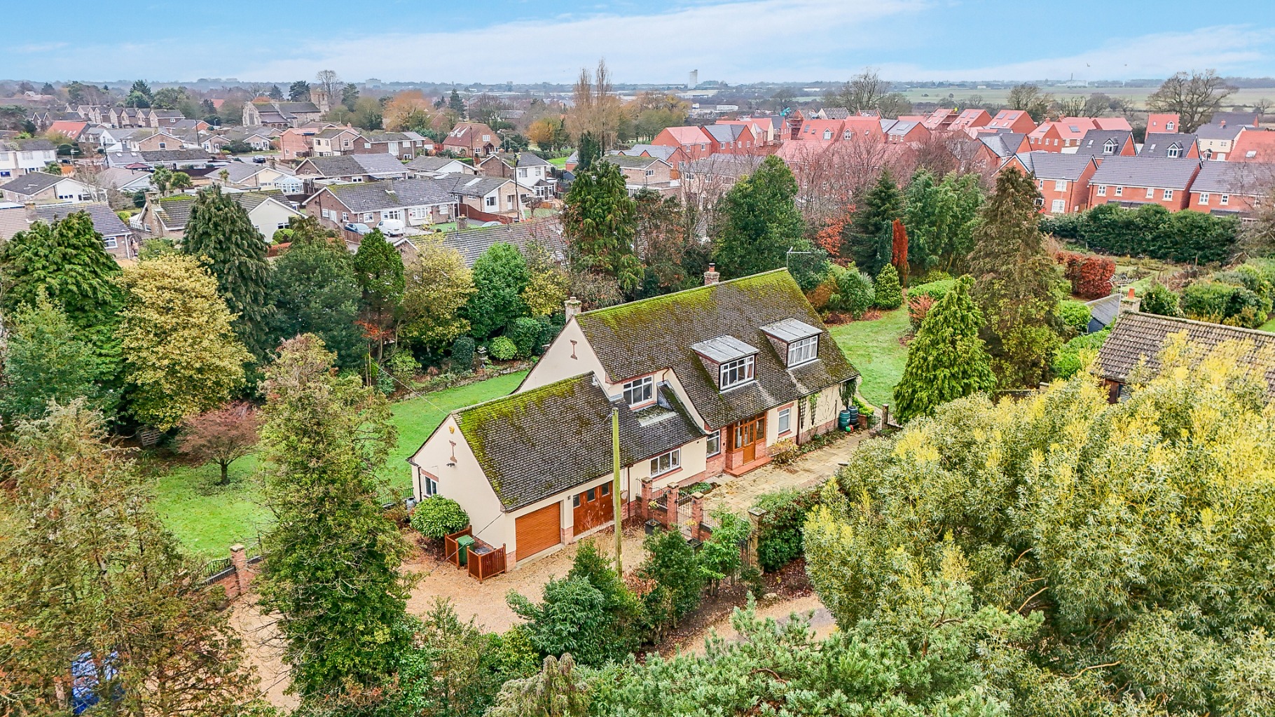 Substantial Four-Bedroom Family Home set on a One-Acre Plot (STMS)