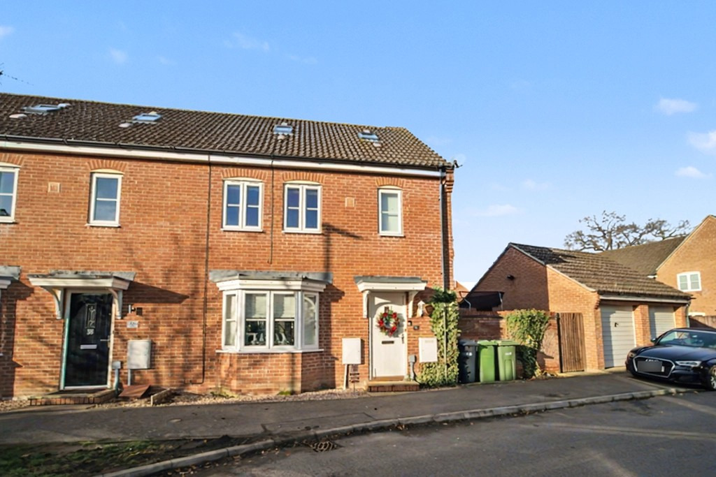 Four Bedroom Home, Available With No Onward Chain