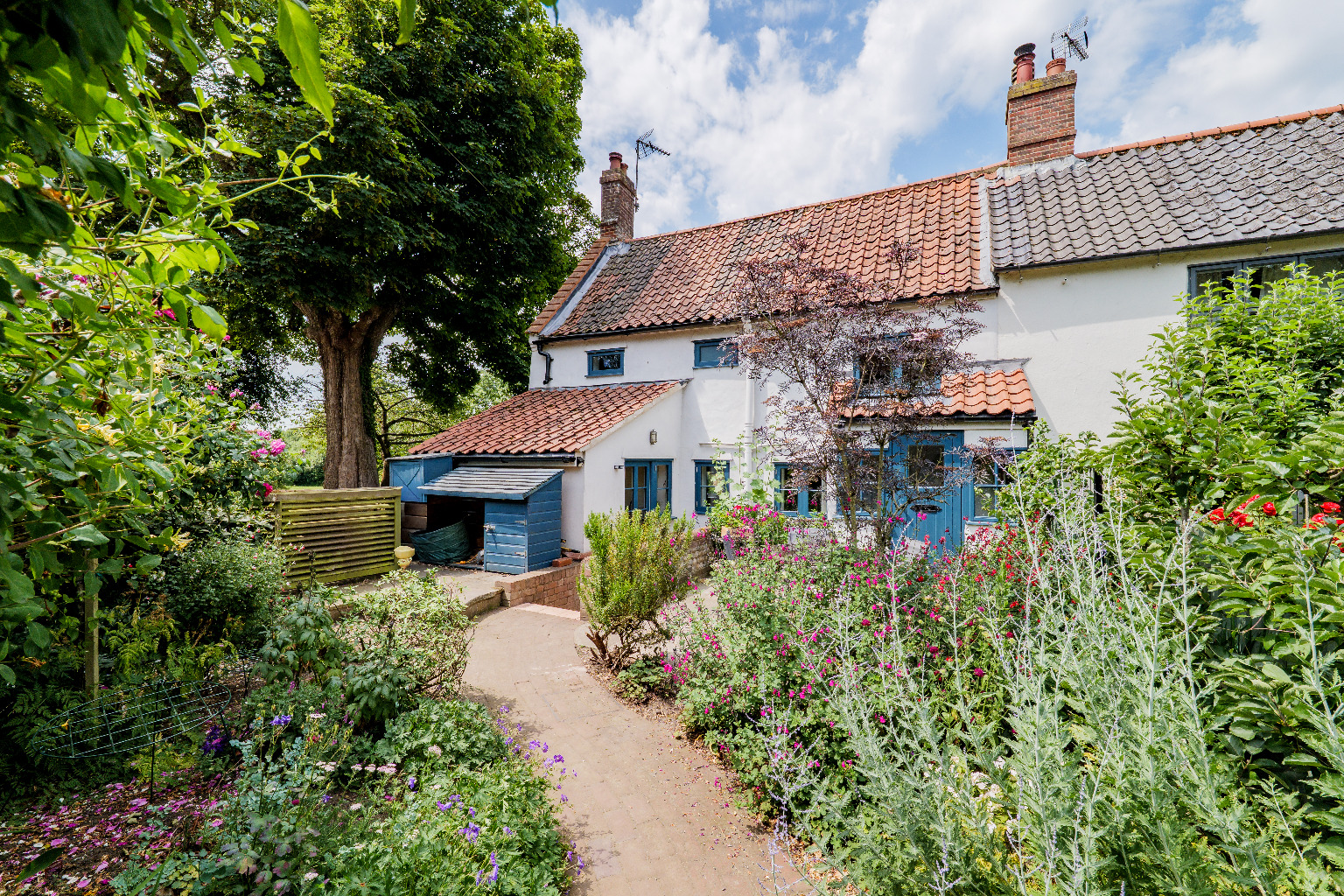 a charming two bedroom cottage in the popular village of Hempstead.