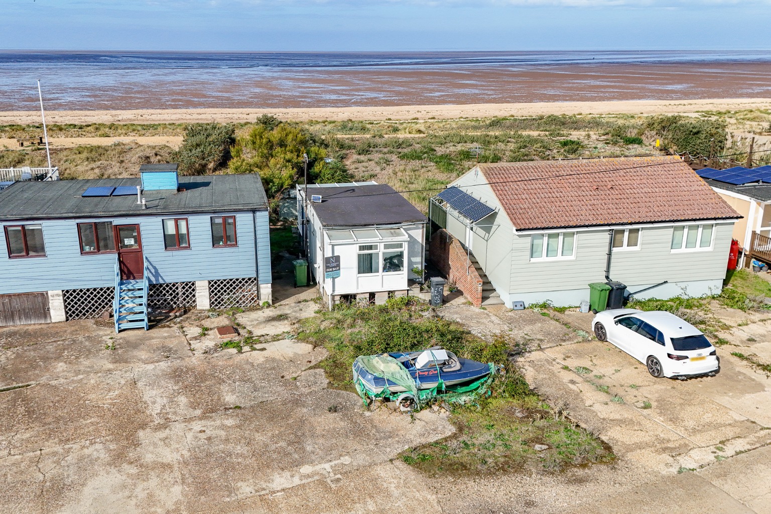Two-Bedroom Single Storey Property in a Delightful Coastal Location
