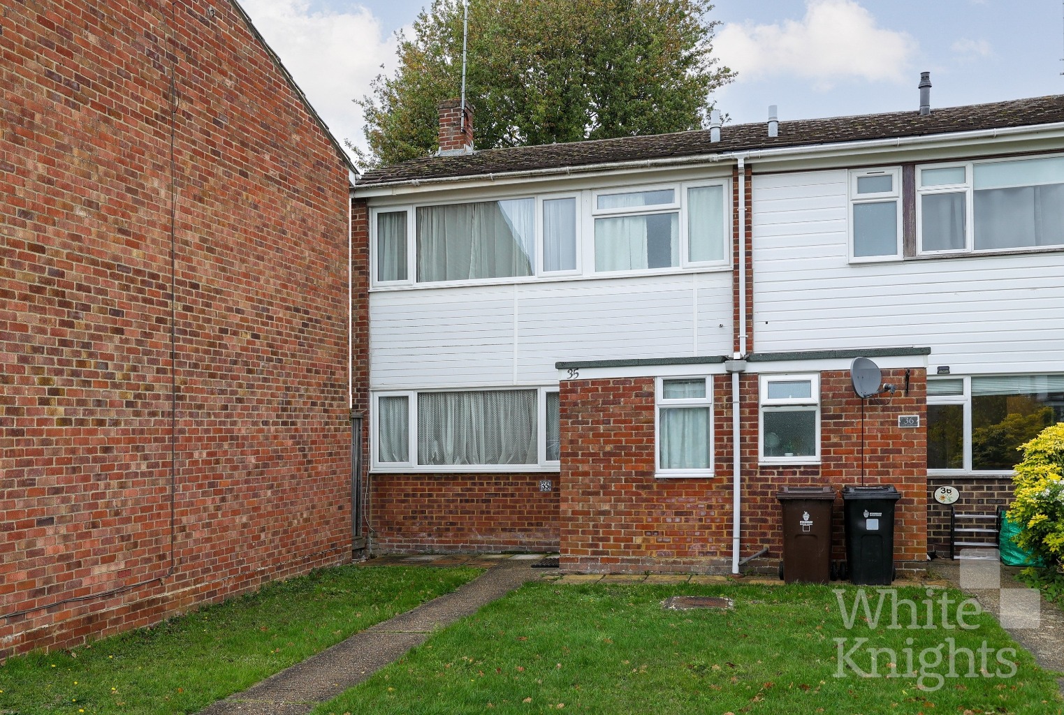 Hanwood Close, Woodley, Reading, Berkshire, RG5 3AB