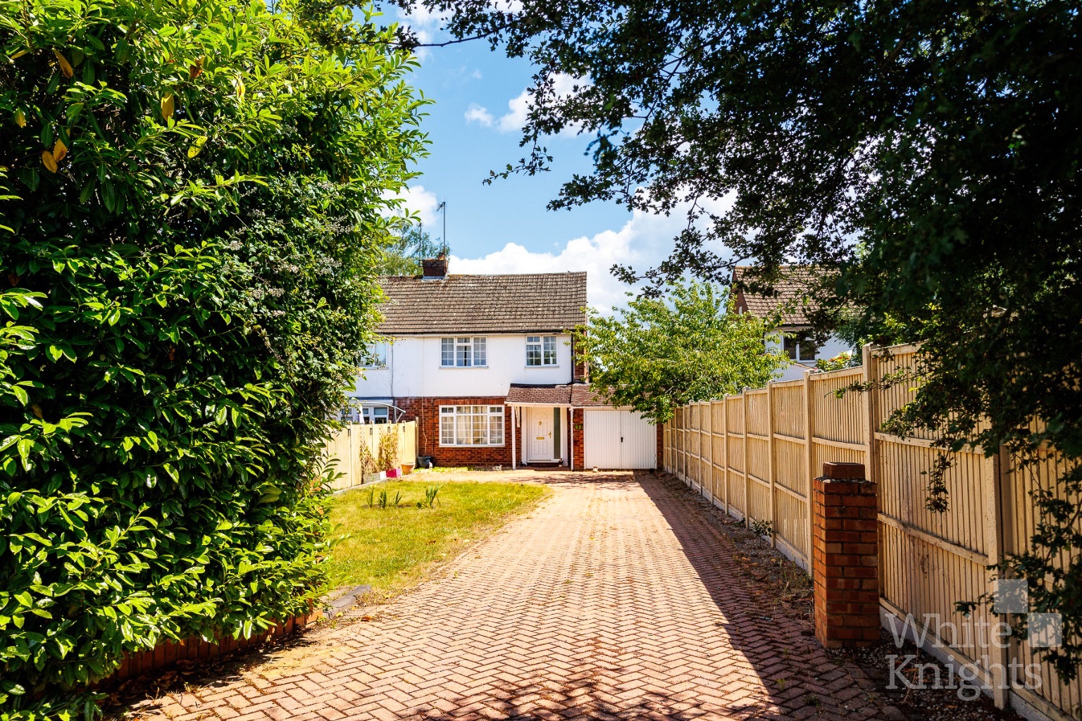 Norton Road, Woodley, Reading, Berkshire, RG5 4AJ