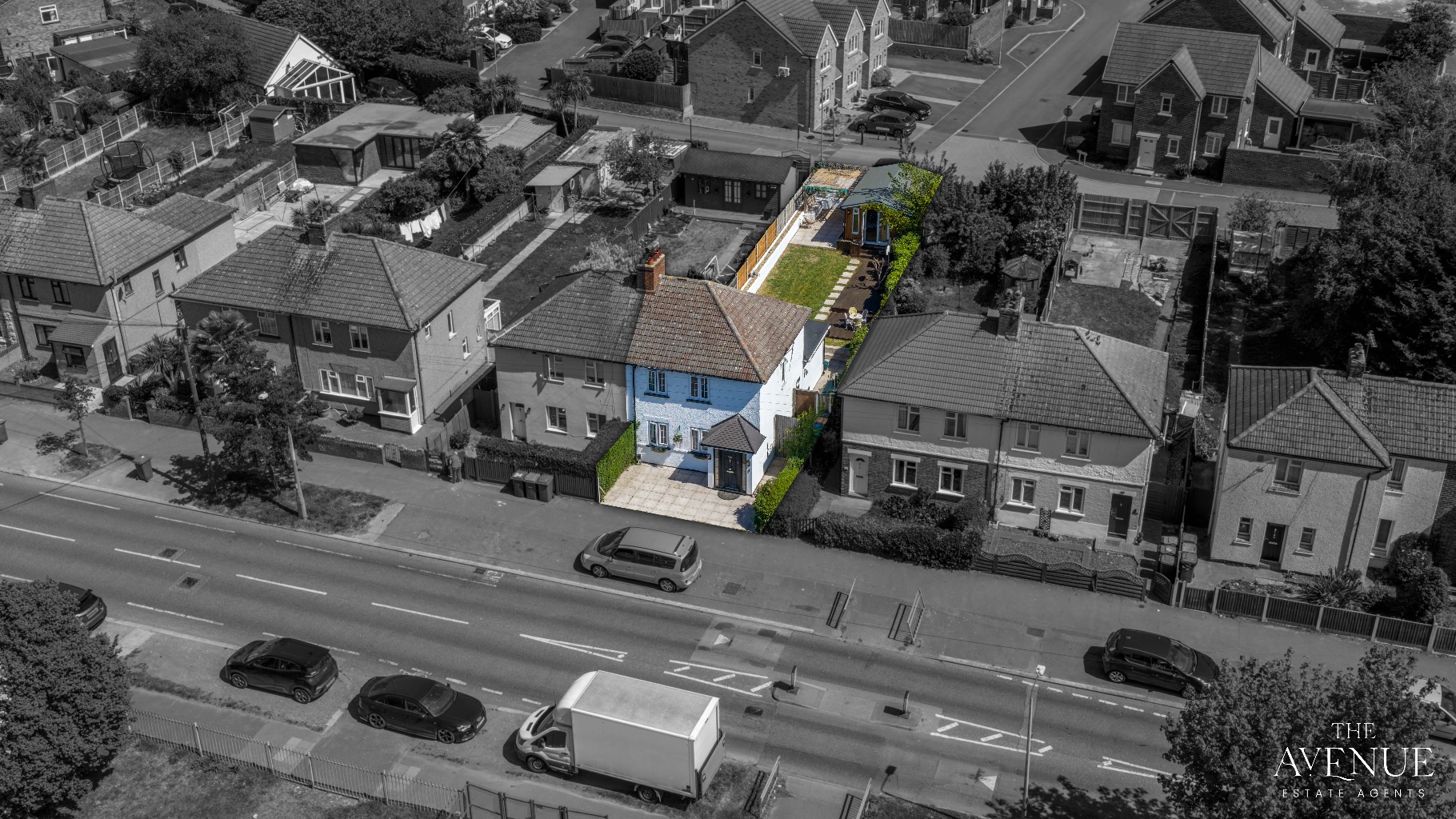 Extended Three Bedroom Semi-Detached Home close to Grays C2C Station