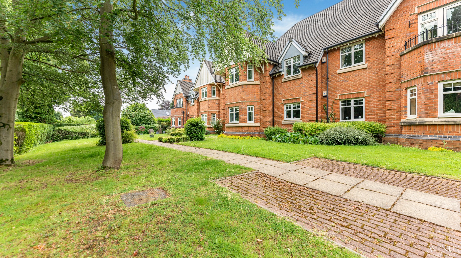 Welcome to 9 Ryknild Drive, B74