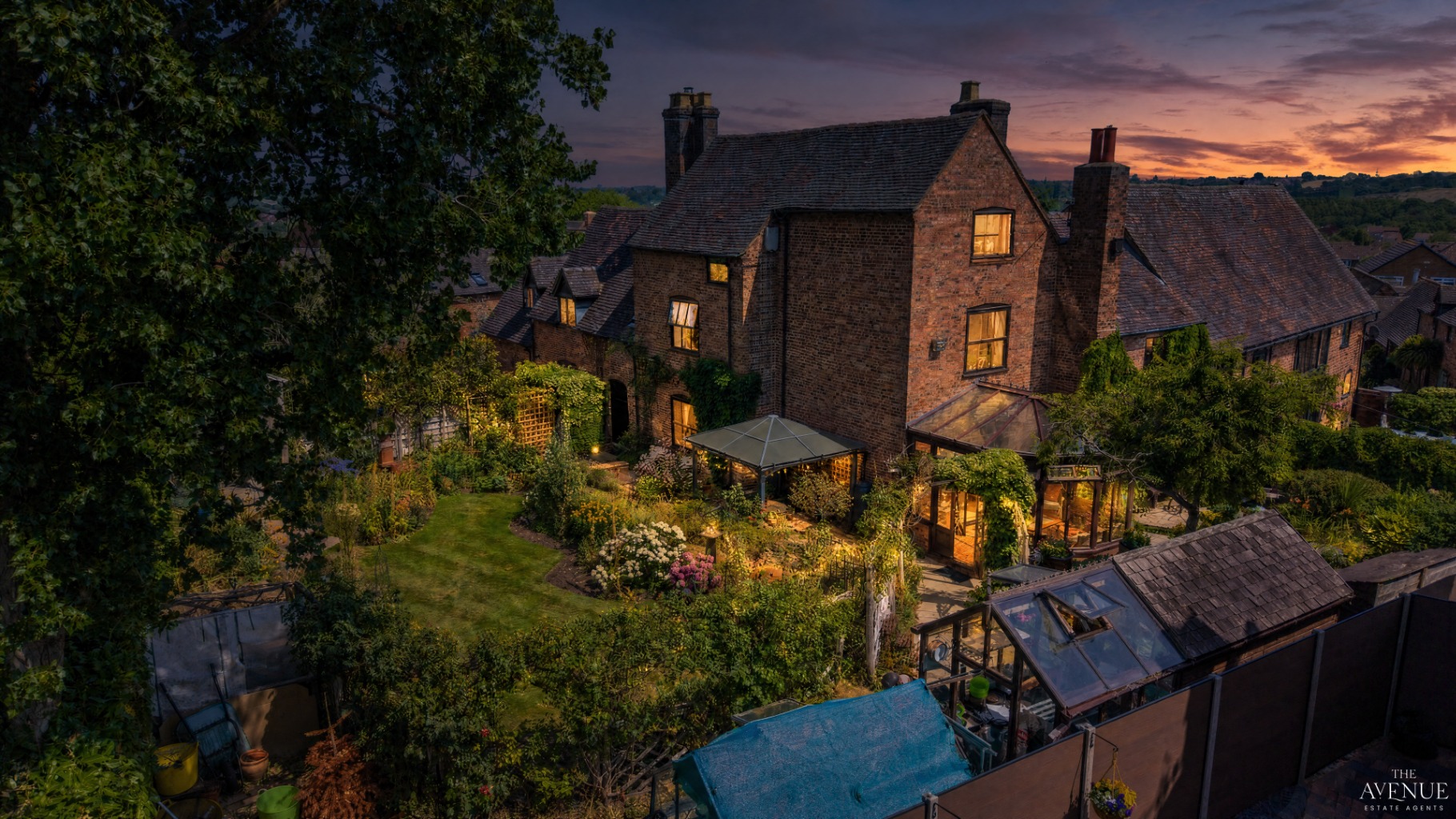 A Rare Opportunity To Own A Historic Grade II Listed Farmhouse In The Heart Of Dosthill